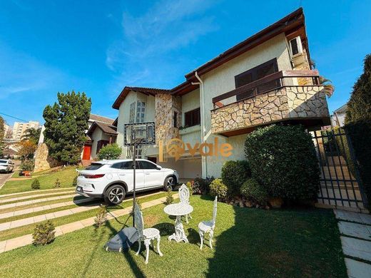 Βίλα σε Jacareí, São Paulo