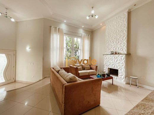 Villa en Jacareí, São Paulo