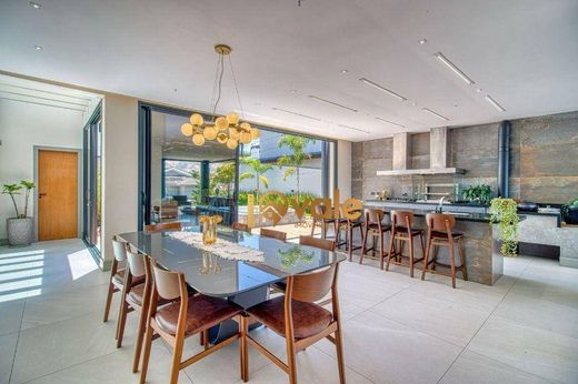 빌라 / São José dos Campos, São Paulo