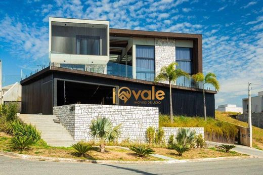 Villa - Jacareí, São Paulo