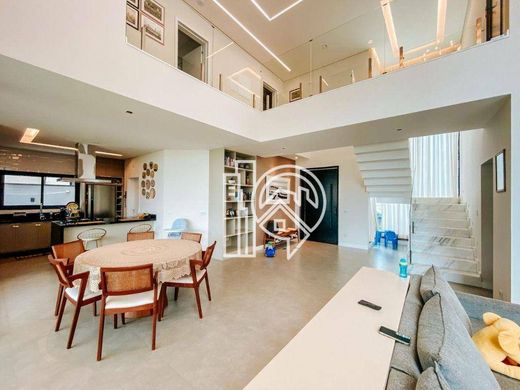 ﻓﻴﻼ ﻓﻲ São José dos Campos, São Paulo