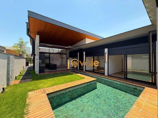 Villa a São José dos Campos, São Paulo