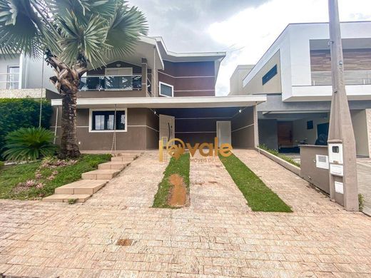 Βίλα σε Jacareí, São Paulo