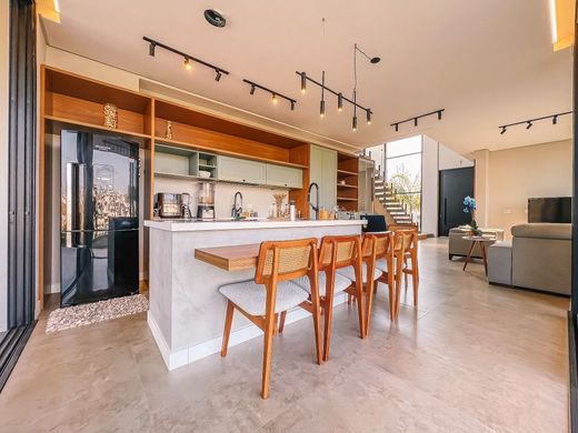 São José dos Campos, São Pauloのヴィラ