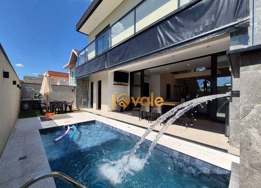 Villa a Jacareí, São Paulo