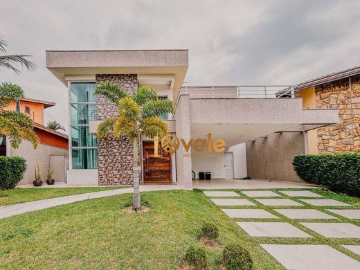 Villa - Jacareí, São Paulo