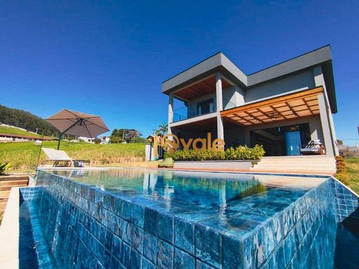 Villa in Paraibuna, São Paulo