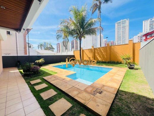 ﻓﻴﻼ ﻓﻲ São José dos Campos, São Paulo