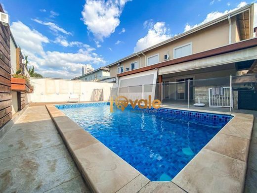 Willa w Jacareí, São Paulo