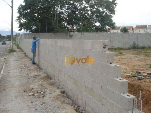 Land in Taubaté, São Paulo