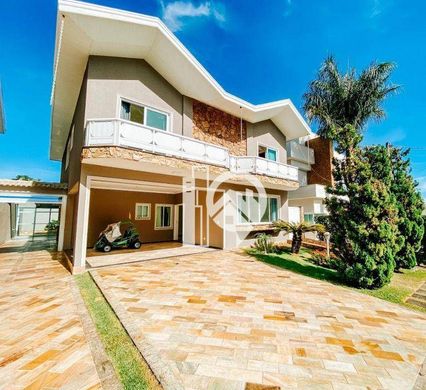 Villa - Jacareí, São Paulo