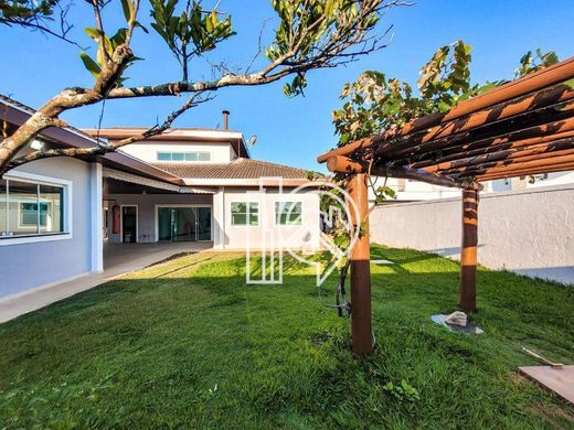 Βίλα σε Jacareí, São Paulo