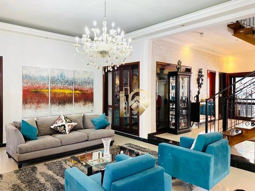 Βίλα σε Jacareí, São Paulo