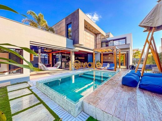 Villa a São José dos Campos, São Paulo