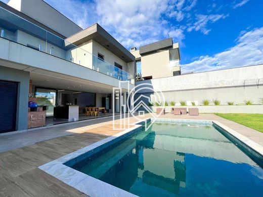 빌라 / São José dos Campos, São Paulo