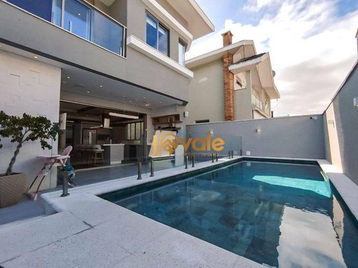 Villa a Jacareí, São Paulo