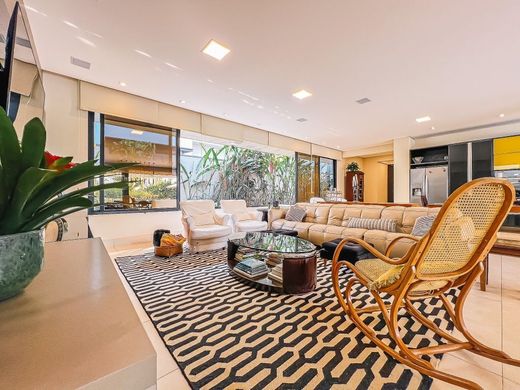 Villa a São José dos Campos, São Paulo