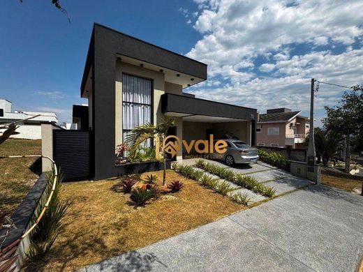 Villa in Caçapava, São Paulo