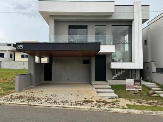 빌라 / São José dos Campos, São Paulo