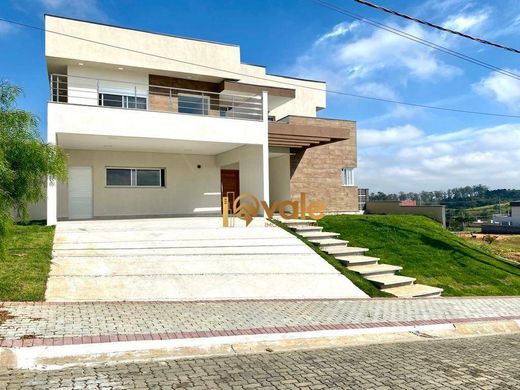 Willa w Caçapava, São Paulo