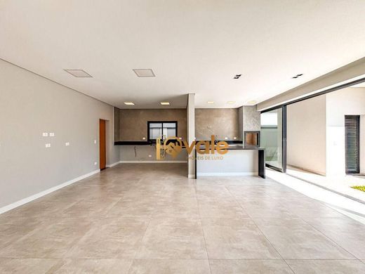 ﻓﻴﻼ ﻓﻲ São José dos Campos, São Paulo