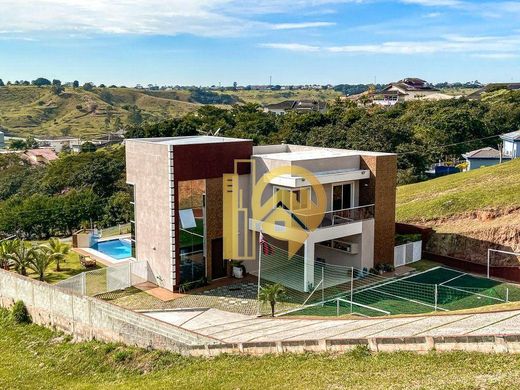 Βίλα σε Jacareí, São Paulo