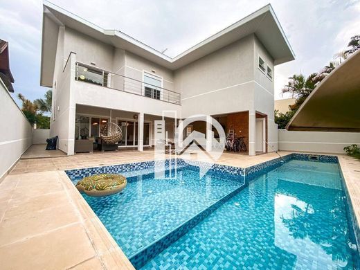 Βίλα σε Jacareí, São Paulo