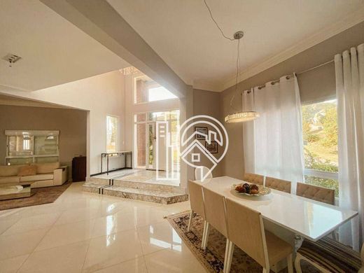 Βίλα σε Jacareí, São Paulo