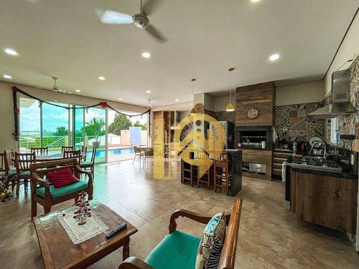 Βίλα σε Jacareí, São Paulo