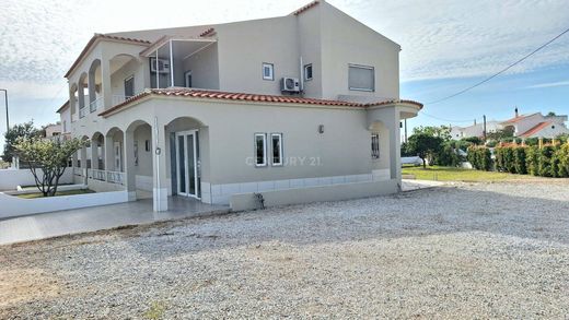 Complexes résidentiels à Alcantarilha e Pêra, Silves