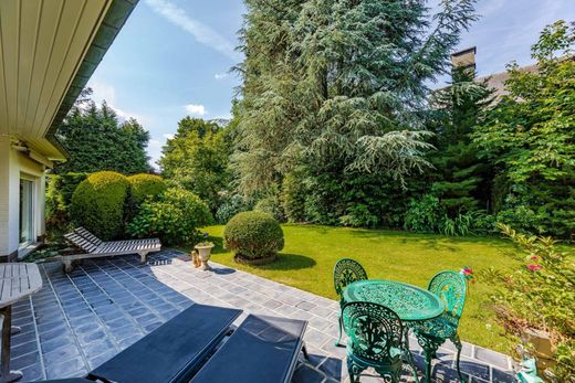 Villa in Kraainem, Flemish Brabant Province