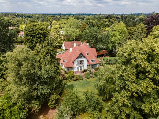 Villa a Sint-Genesius-Rode, Provincie Vlaams-Brabant
