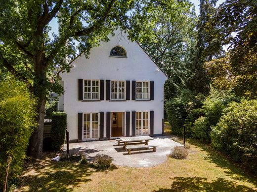 Villa in Uccle, Brussels Capital Region