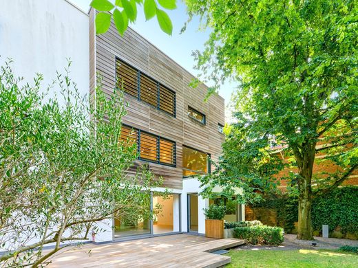 Villa in Uccle, Brussels Capital Region