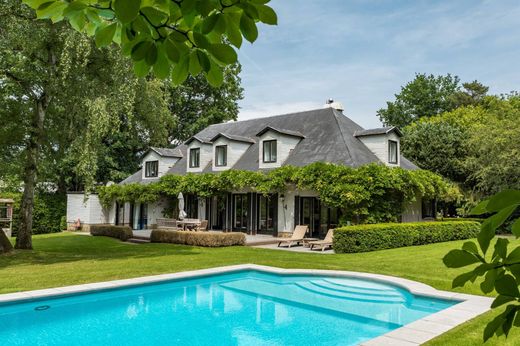 Villa in Sint-Genesius-Rode, Flemish Brabant Province