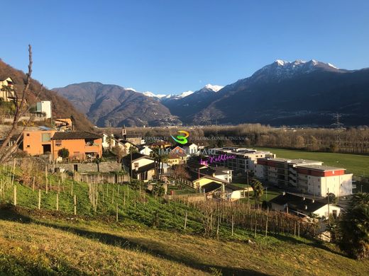 Grundstück in Gudo, Bellinzona