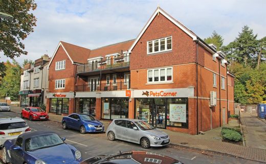 Квартира, Kingswood, Surrey