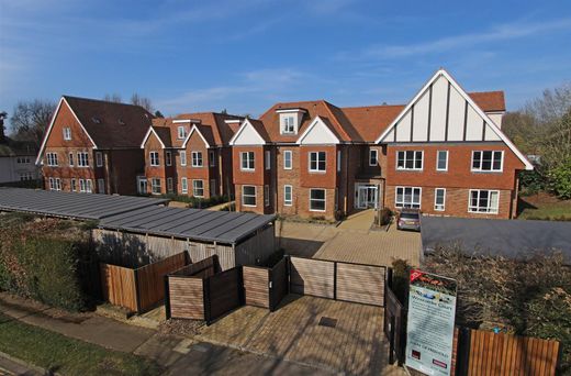 Penthouse Kingswood, Surrey