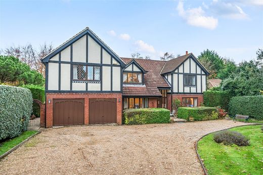 Luxus-Haus in Kingswood, Surrey