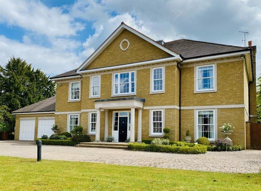 Einfamilienhaus in Kingswood, Surrey