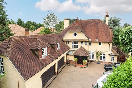 Vrijstaand huis in Kingswood, Surrey