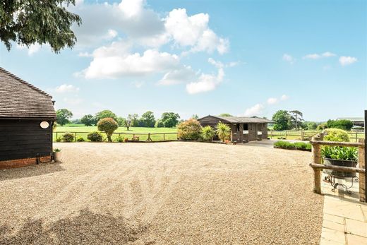 단독 저택 / Reigate, Surrey