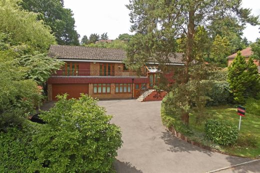 Einfamilienhaus in Kingswood, Surrey