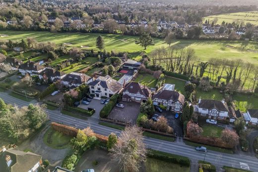 Vrijstaand huis in Banstead, Surrey