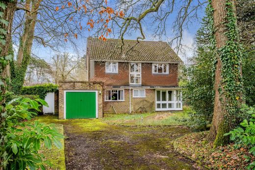 Luxury home in Tadworth, Surrey