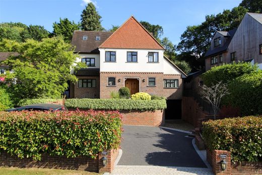 Einfamilienhaus in Kingswood, Surrey