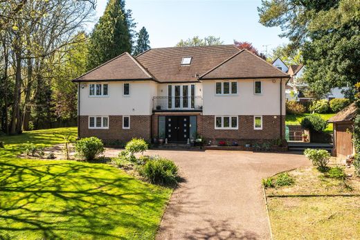 Luxury home in Kingswood, Surrey