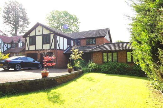 Müstakil ev Kingswood, Surrey