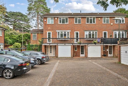 Stadthaus in Chipstead, Surrey