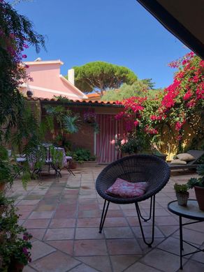 Detached House in Cascais, Lisbon